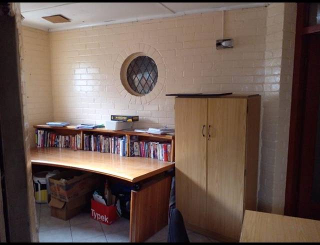 3 BEDROOM HOUSE FOR SALE IN KENSINGTON